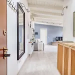 Bright Flat In The Heart Of Porta Venezia *