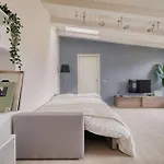 Bright Flat In The Heart Of Porta Venezia * Milánó