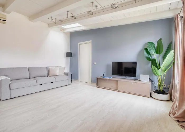 Bright Flat In The Heart Of Porta Venezia * Mailand