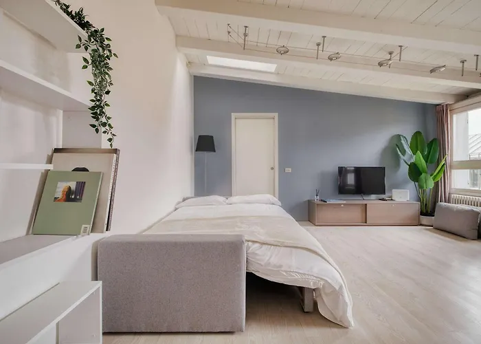 Bright Flat In The Heart Of Porta Venezia * Mailand